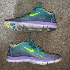 Nike Free Runs 5.0 Size 7